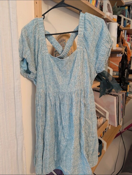 American Eagle Outfitters Dresses & Skirts - American Eagle Floral Dress